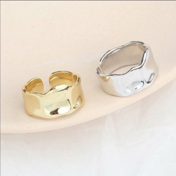 STERLING SILVER | WAVE RING - Picture 3 of 5